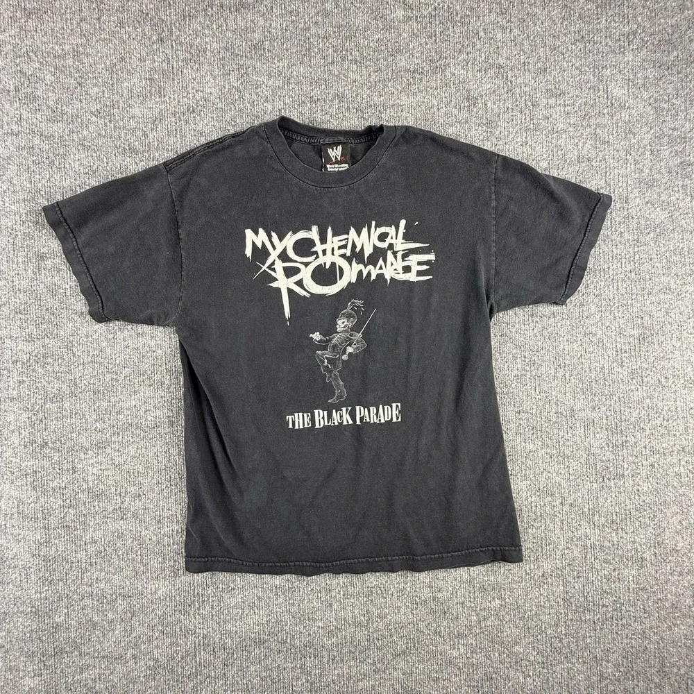 My‎ Chemical Romance Shirt Mens Medium Black The Black Parade Tour 2007 WWE Tee
